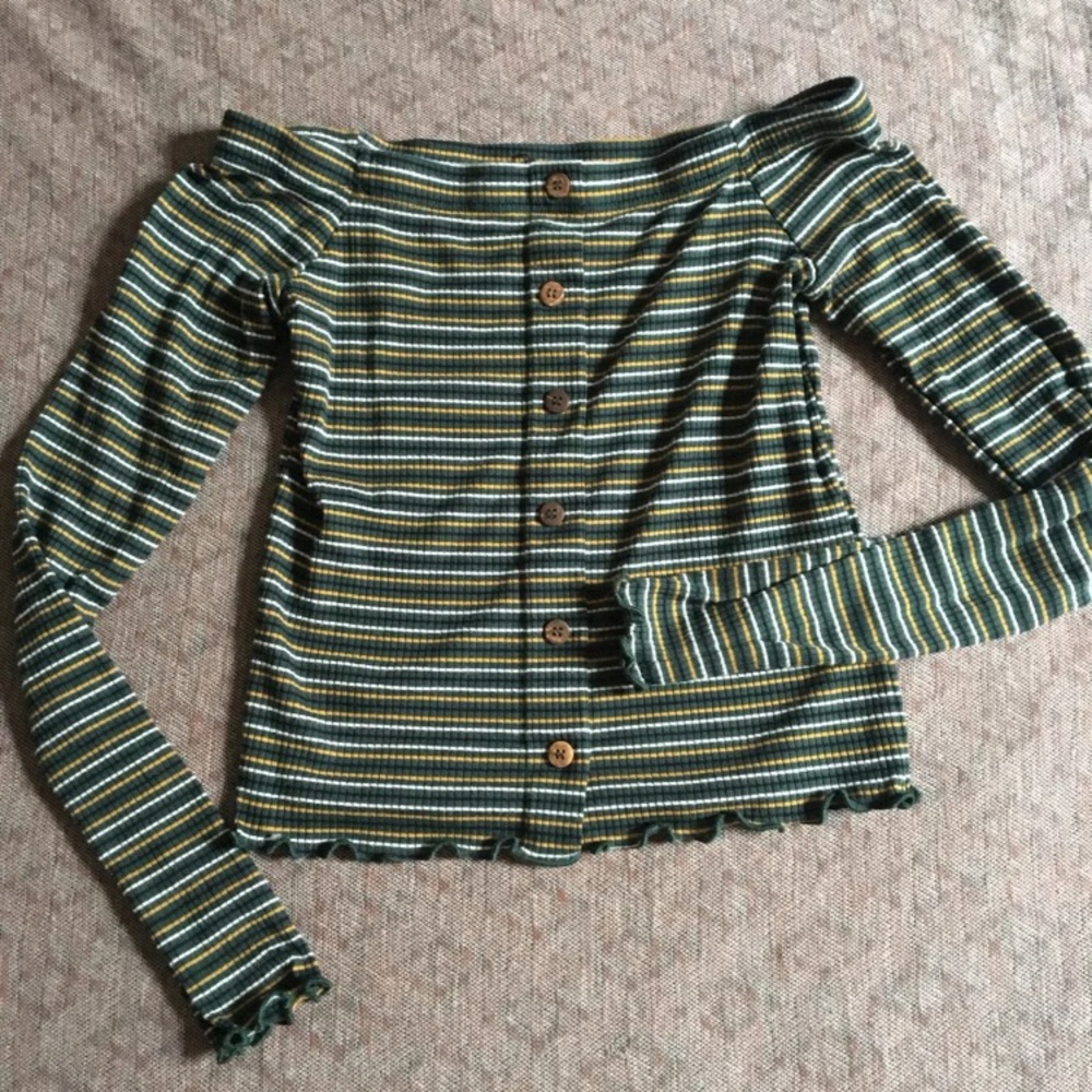 ✨3/20!✨ Rue 21 ribbed crop top